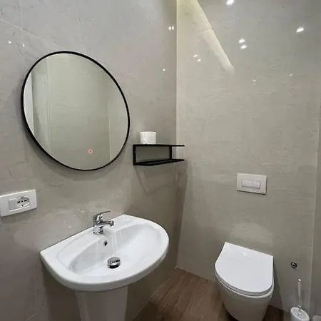 Your Local Experience, Apartment *